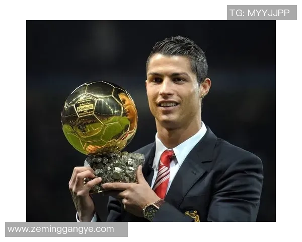 曼联历史上五位最具影响力的足球巨星及其传奇表现分析