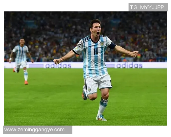 聚焦足球传奇球星的巅峰时刻与人生轨迹揭秘